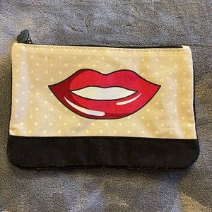 New ipsy small cosmetic bag